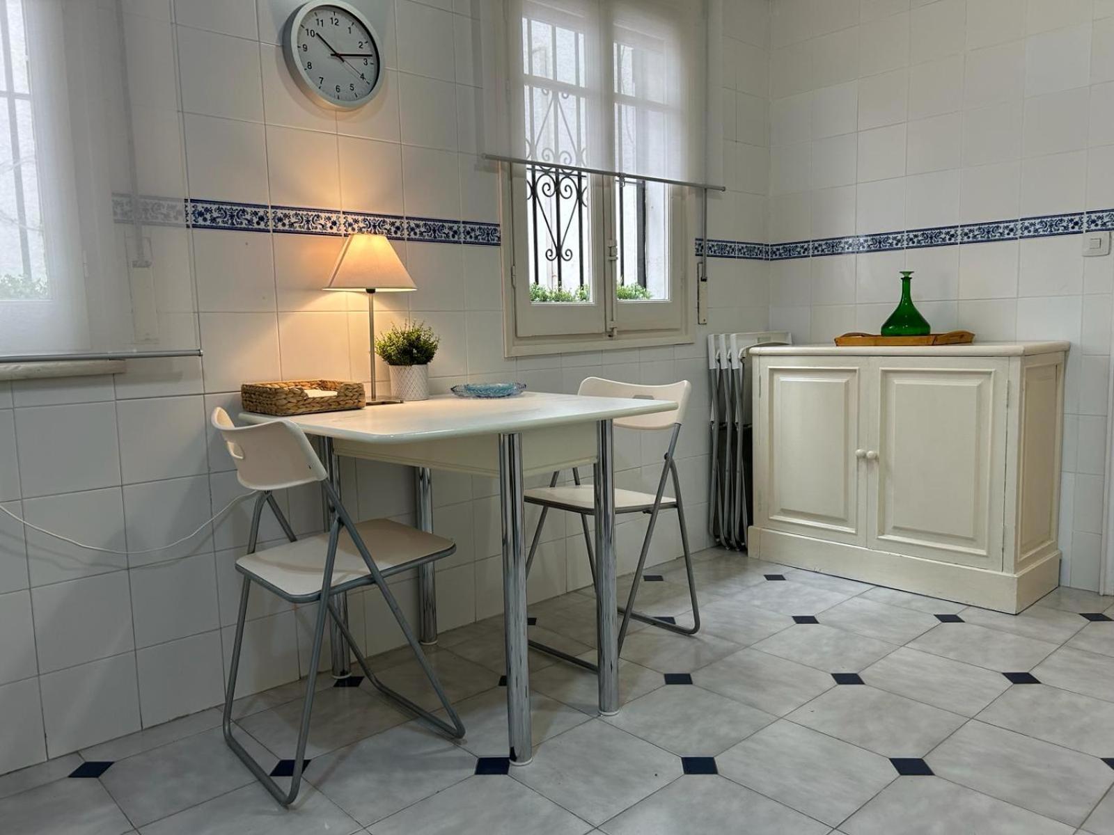 2 Bedroom Apartment By Guadalquivir River Sevilla Eksteriør billede
